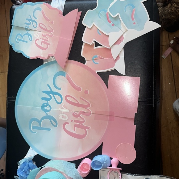 READY TO SHIP GENDER REVEAL DECOR BUNDLE 🎉🩵🩷 INCLUDES FREE BALLOONS 100+ - Picture 14 of 17